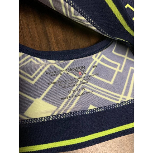 Danskin Now sports bra size 36B - Picture 4 of 10